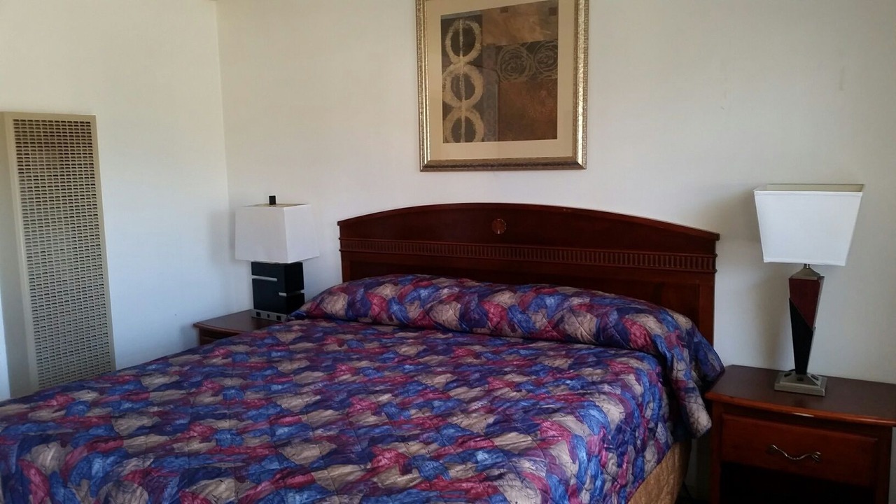 Photo of Bedroom in Basin