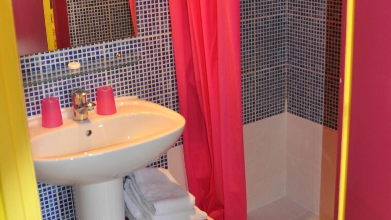 Photo of Bathroom in Quartier Vieux Marche-Cathedrale