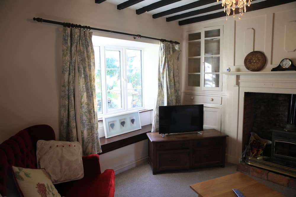 Photo of Livingroom in Ditcheat