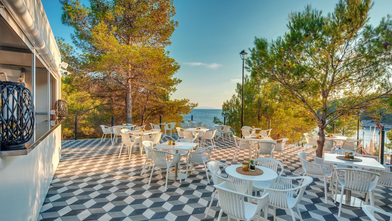 Photo of Others in Cove Osibova (Milna)