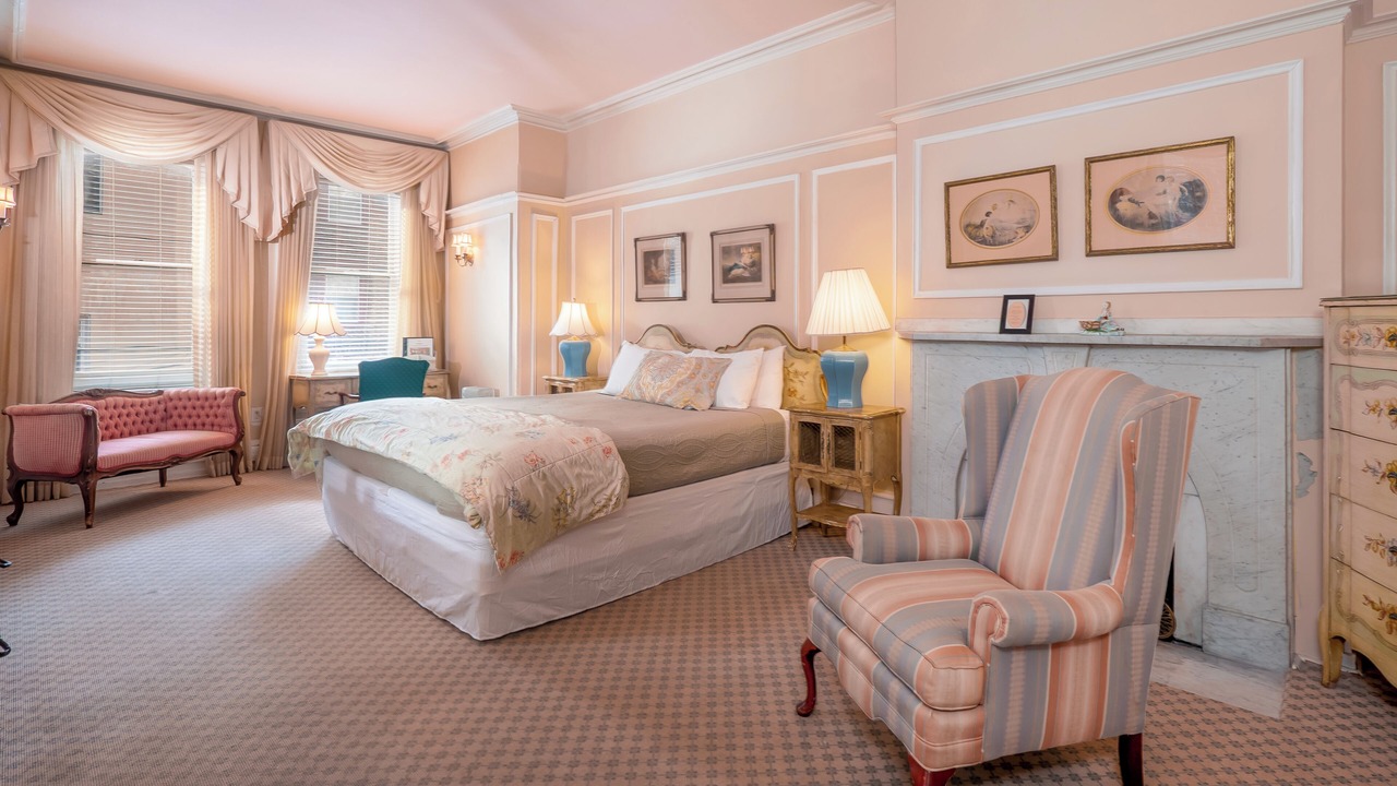 Photo of Bedroom in Center City