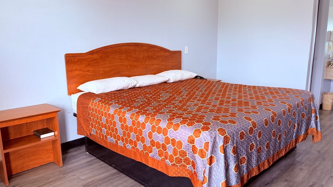 Photo of Bedroom in Checotah