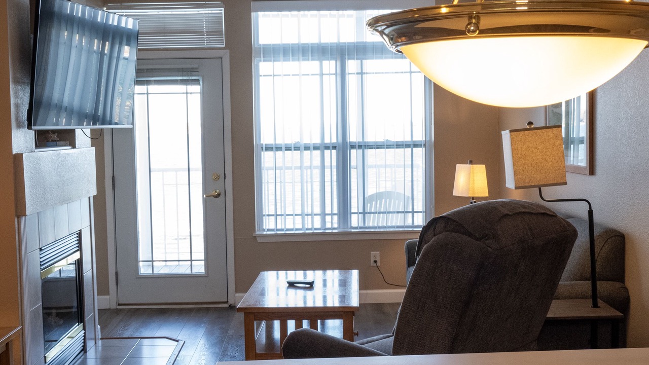 Photo of Livingroom in Delavan Lake