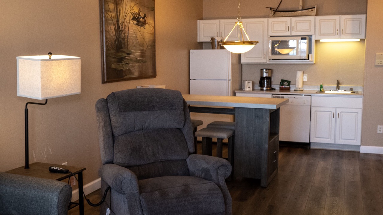 Photo of Livingroom in Delavan Lake