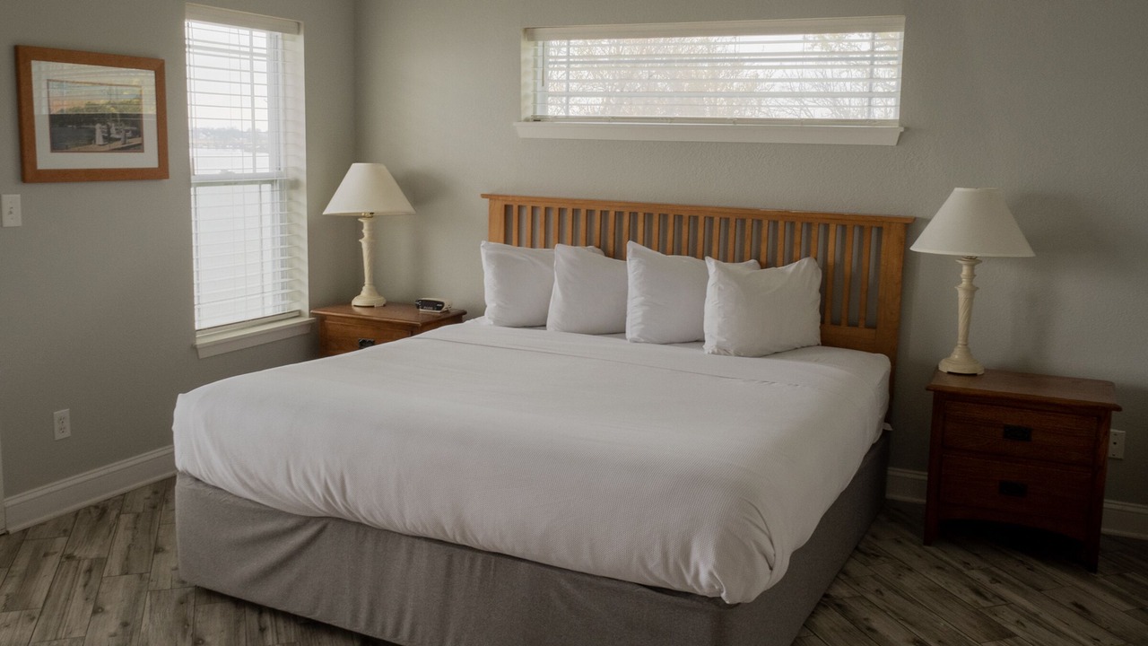 Photo of Bedroom in Delavan Lake