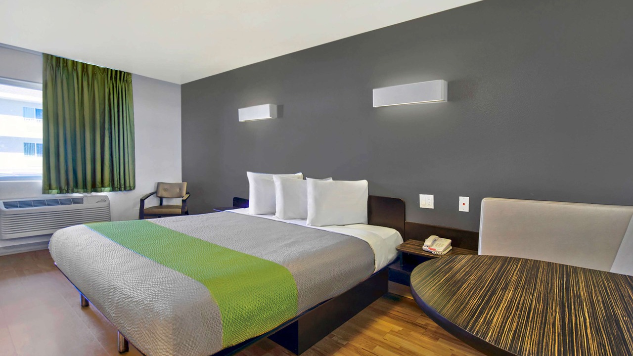 Photo of Bedroom in Victorville