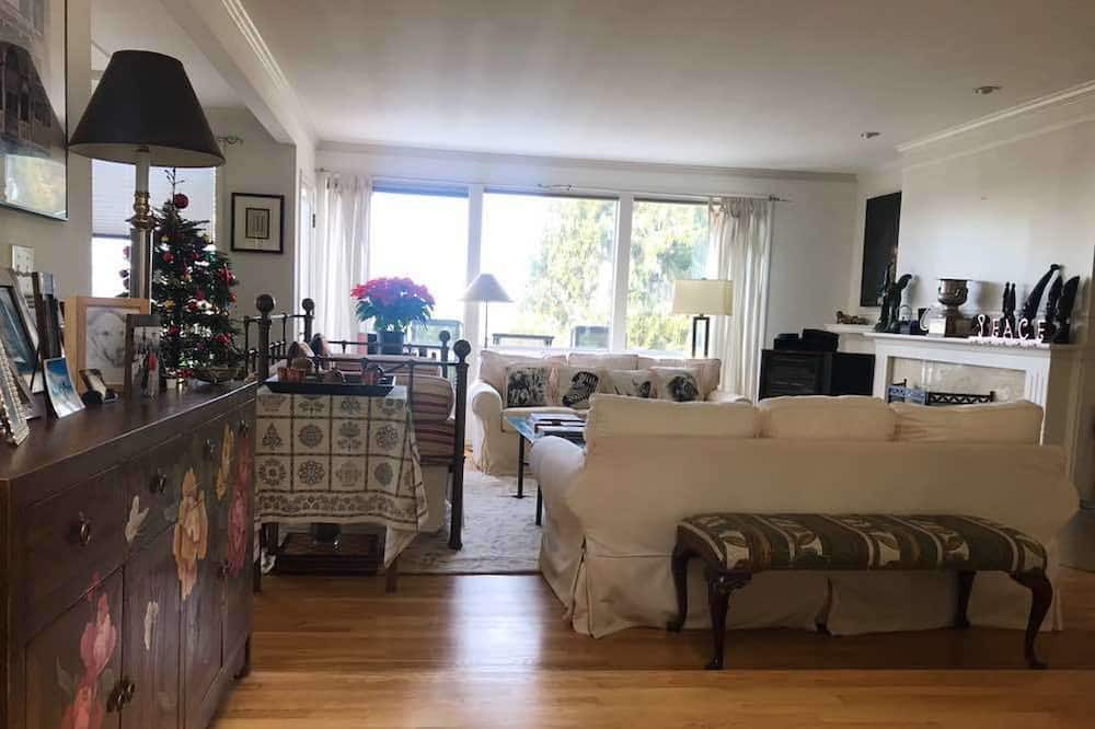 Photo of Others in The Bowl of Edmonds