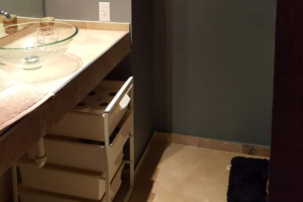 Photo of Bathroom in The Bowl of Edmonds