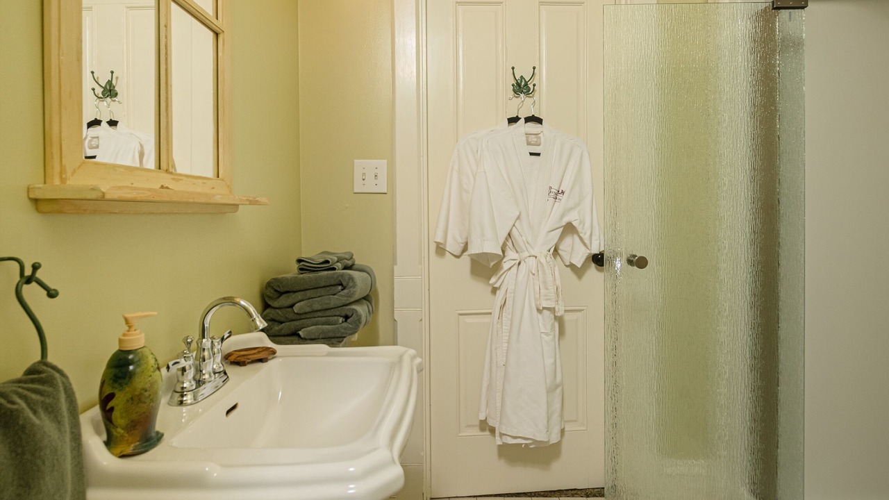 Photo of Bedroom in Bellefonte