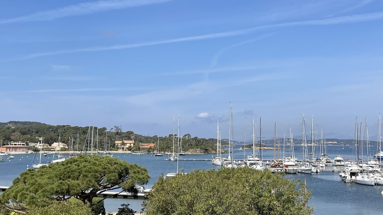 Photo of Bedroom in Porquerolles