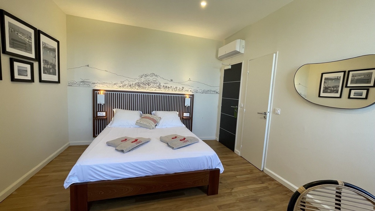 Photo of Bedroom in Porquerolles