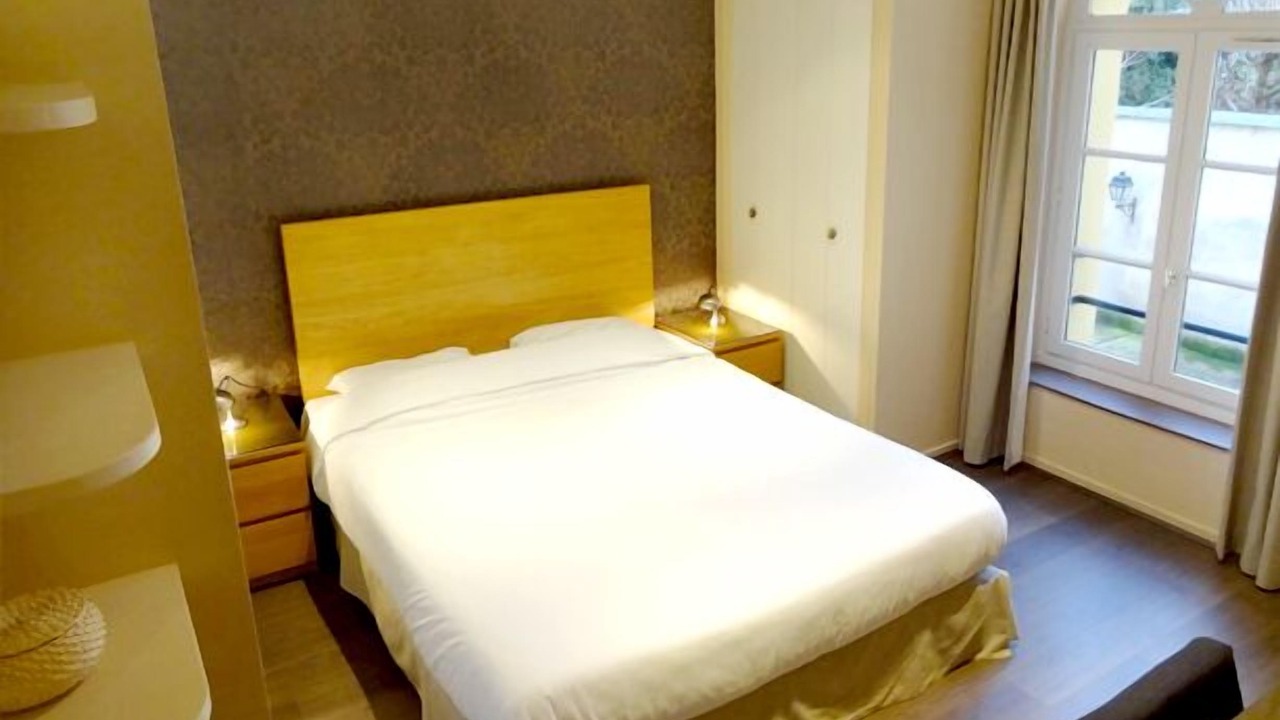 Photo of Bedroom in Rouen City Centre
