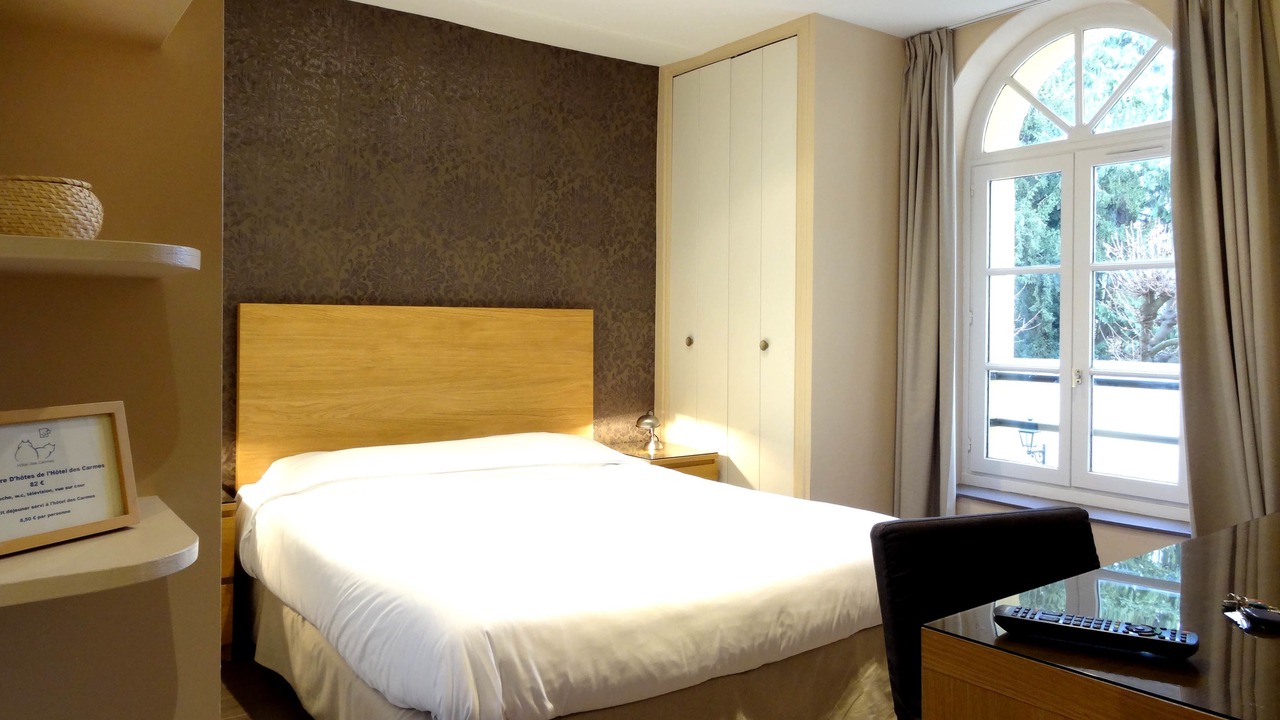 Photo of Bedroom in Rouen City Centre