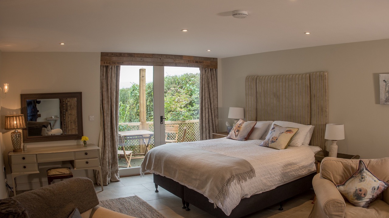 Photo of Others in Lincoln