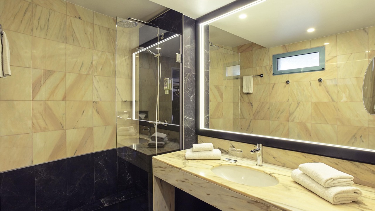 Photo of Bedroom in Les Puces de Saint-Ouen