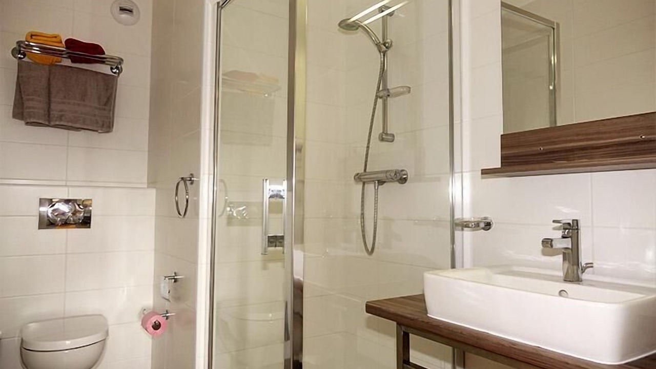 Photo of Bathroom in Marville