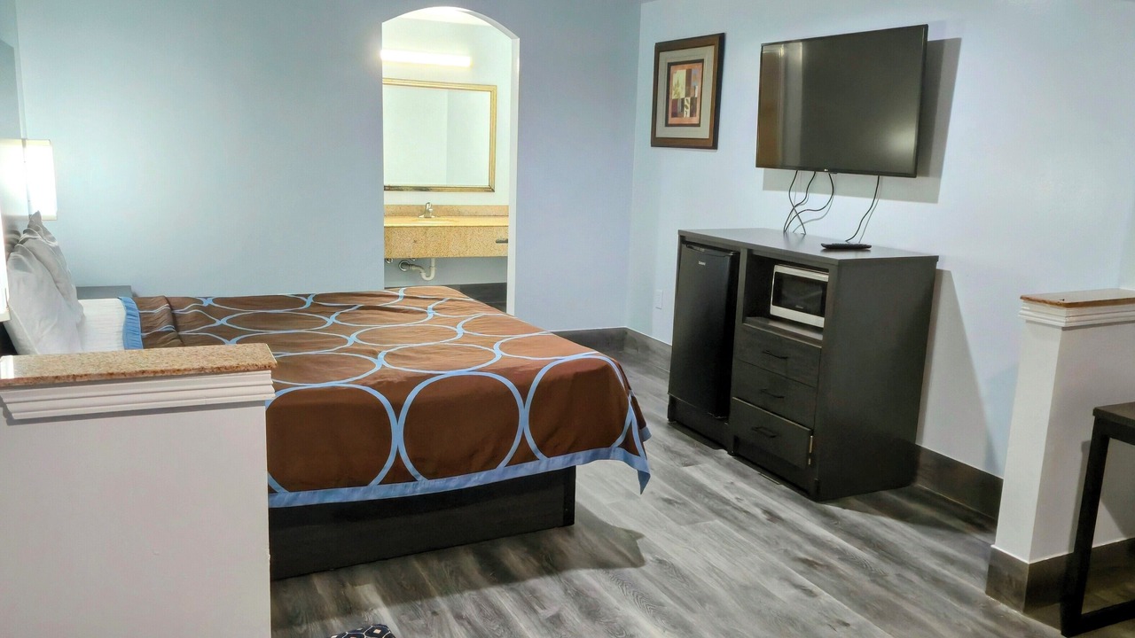Photo of Bedroom in Northeast Houston
