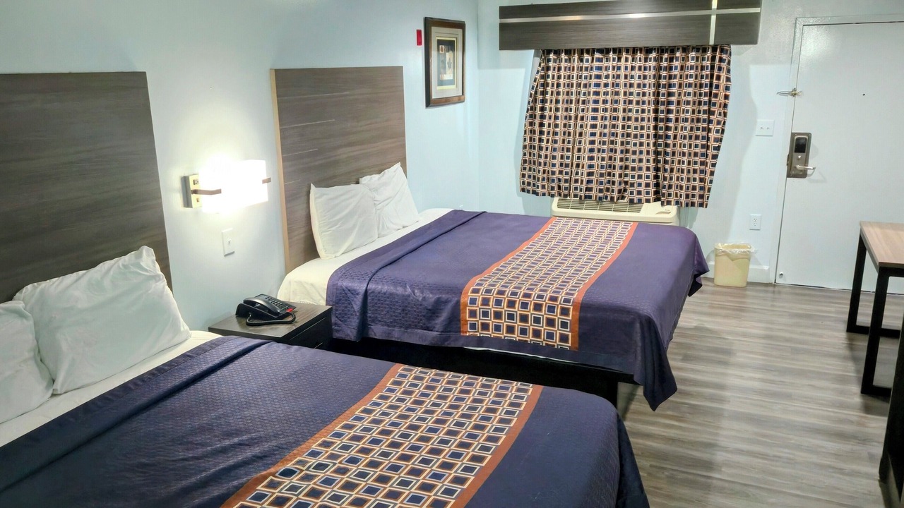 Photo of Bedroom in Northeast Houston