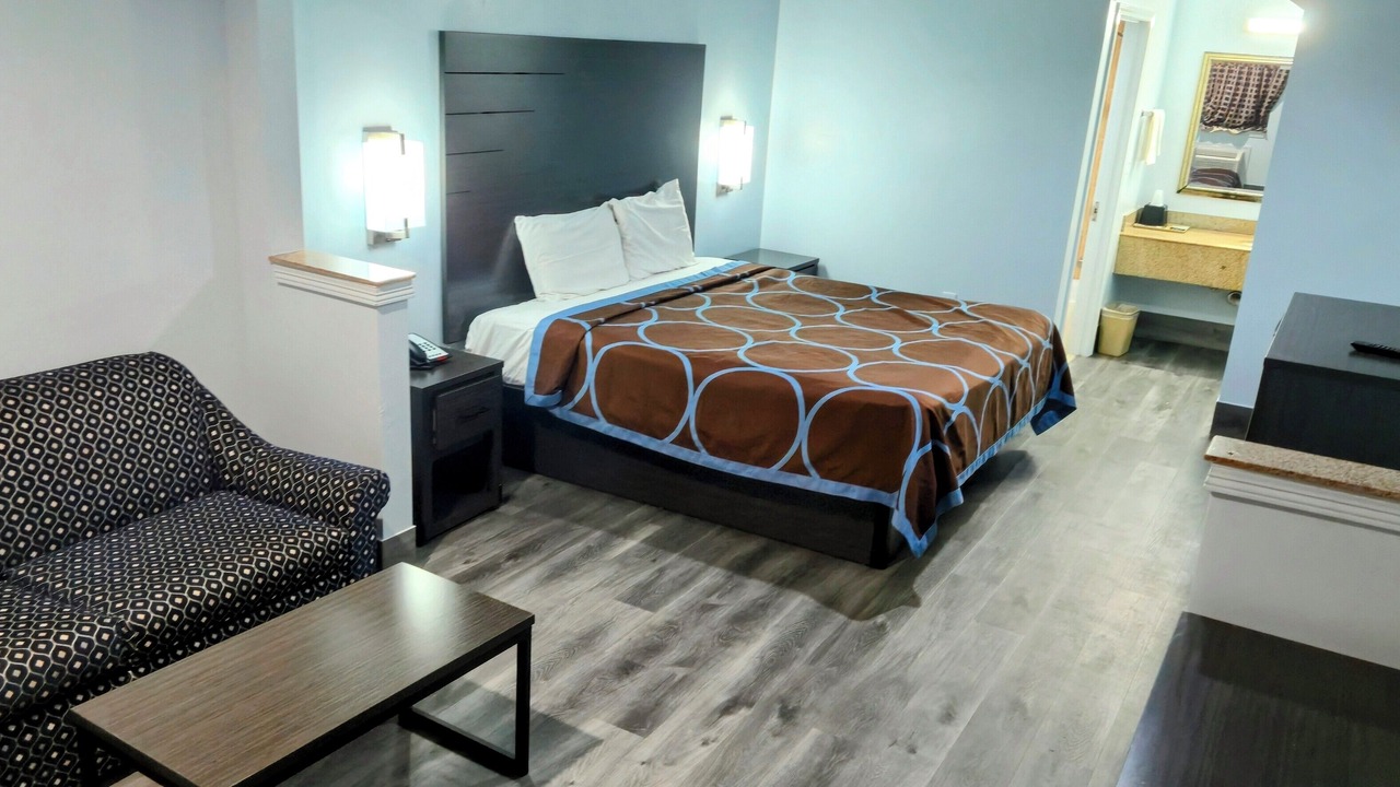 Photo of Bedroom in Northeast Houston