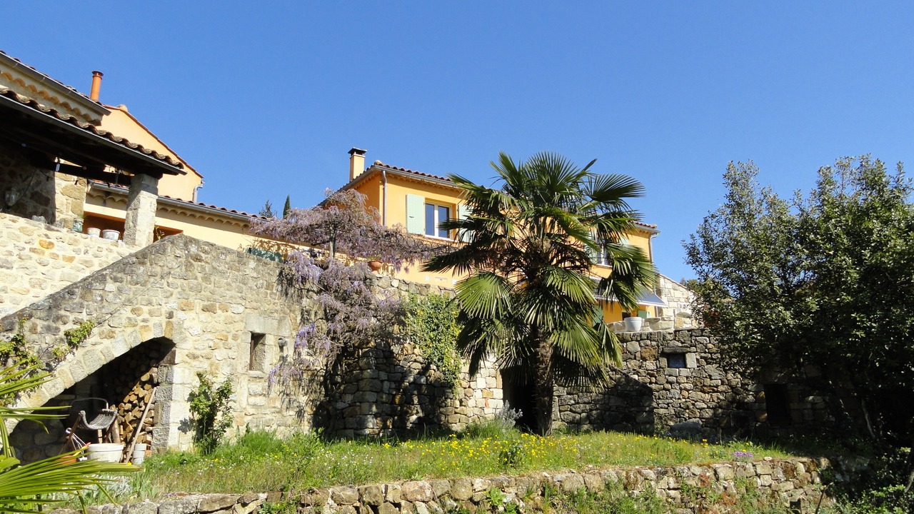 Photo of Buildings in Joyeuse