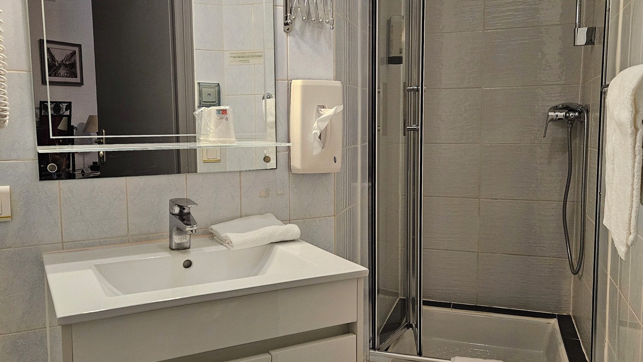 Photo of Bathroom in Hieres-sur-Amby