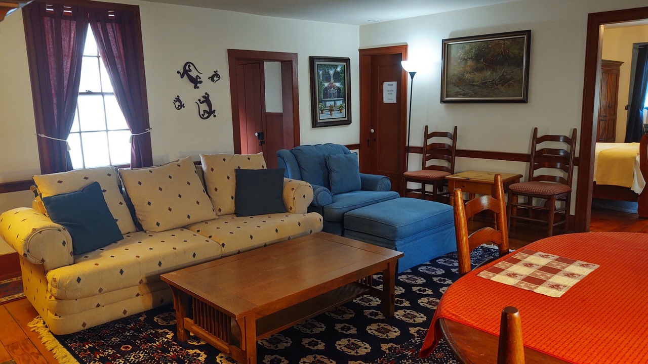 Photo of Bedroom in Hollowville