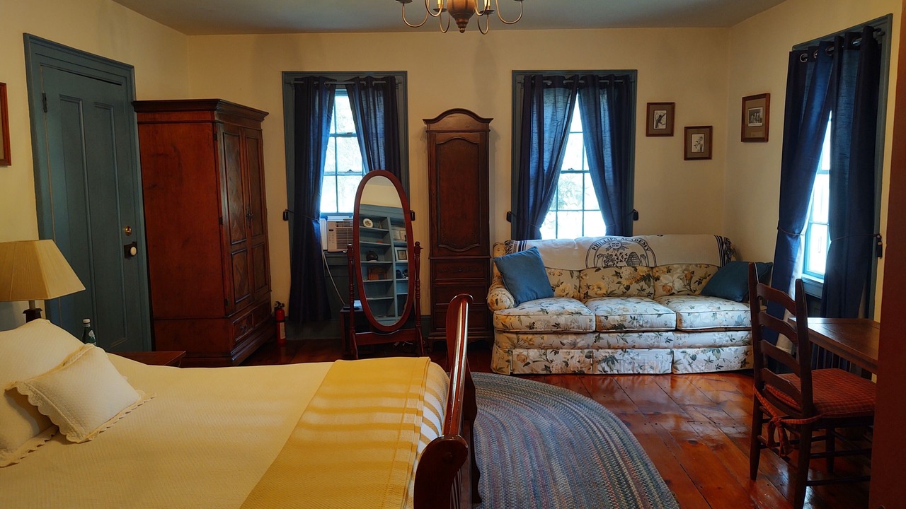 Photo of Others in Hollowville