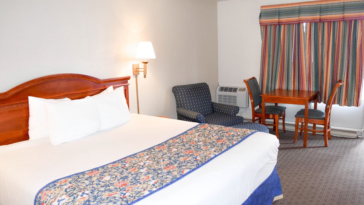 Photo of Bedroom in Attleboro