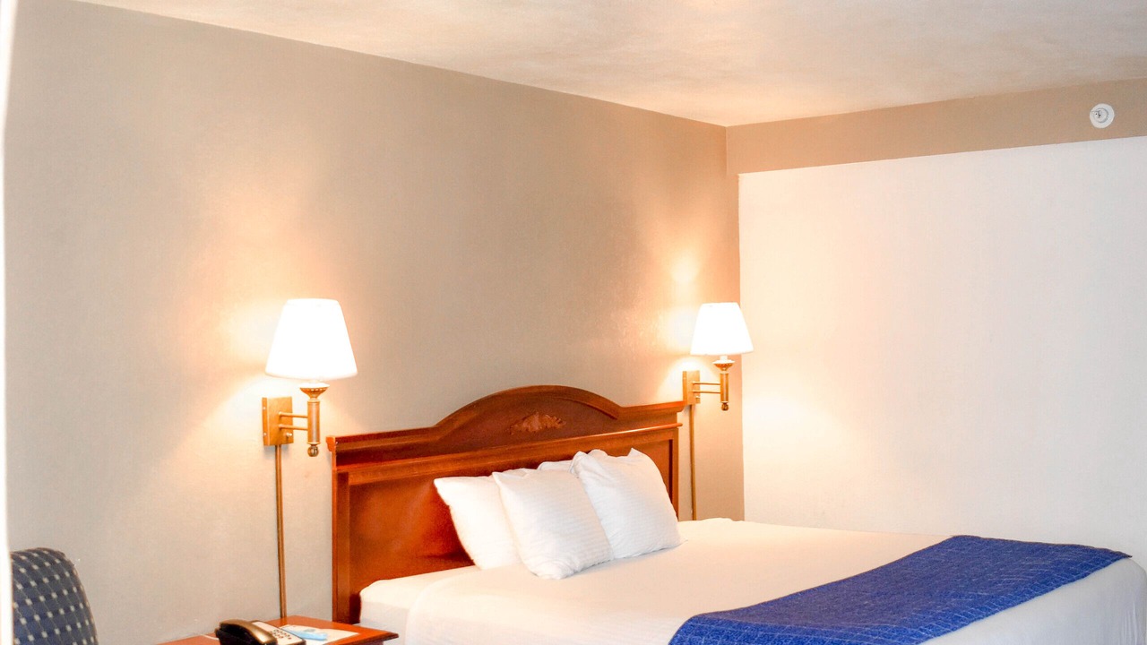 Photo of Bedroom in Attleboro