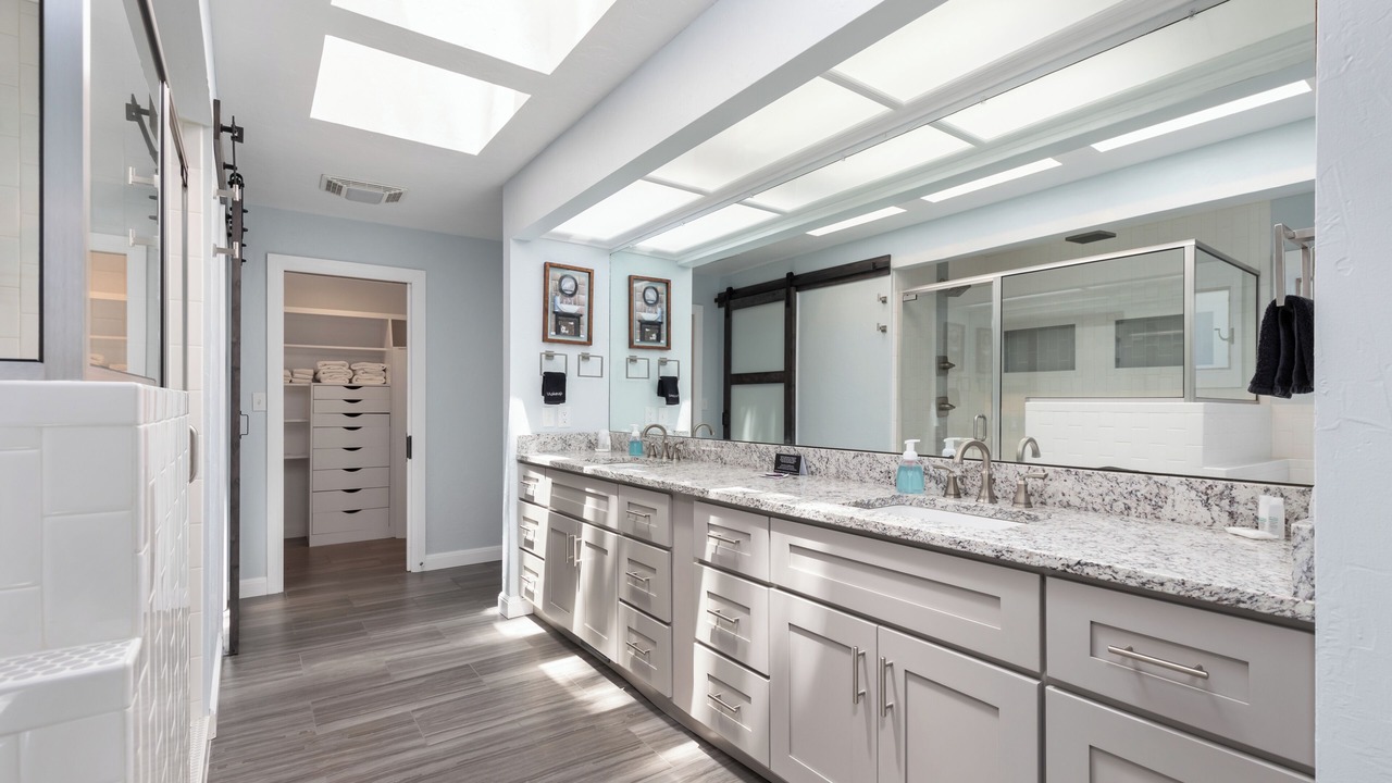 Photo of Bathroom in Grove