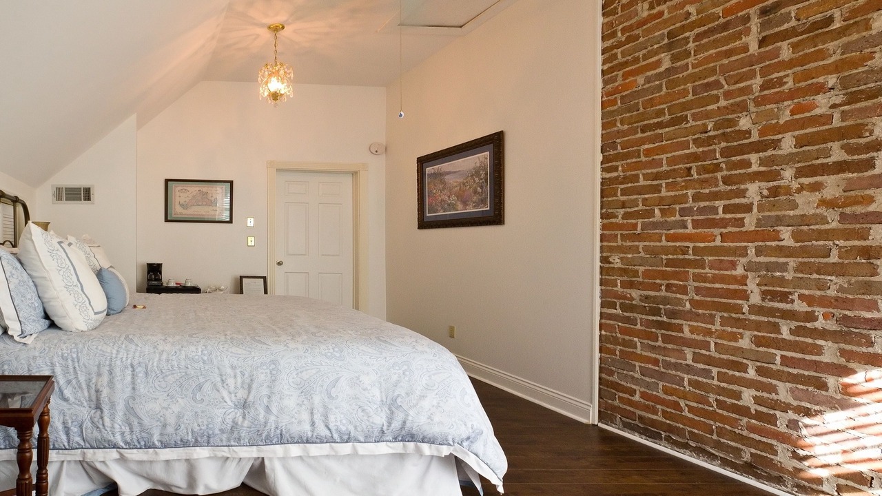 Photo of Bedroom in Downtown Historic