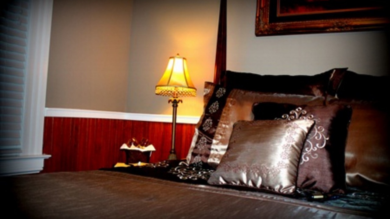 Photo of Bedroom in Downtown Historic