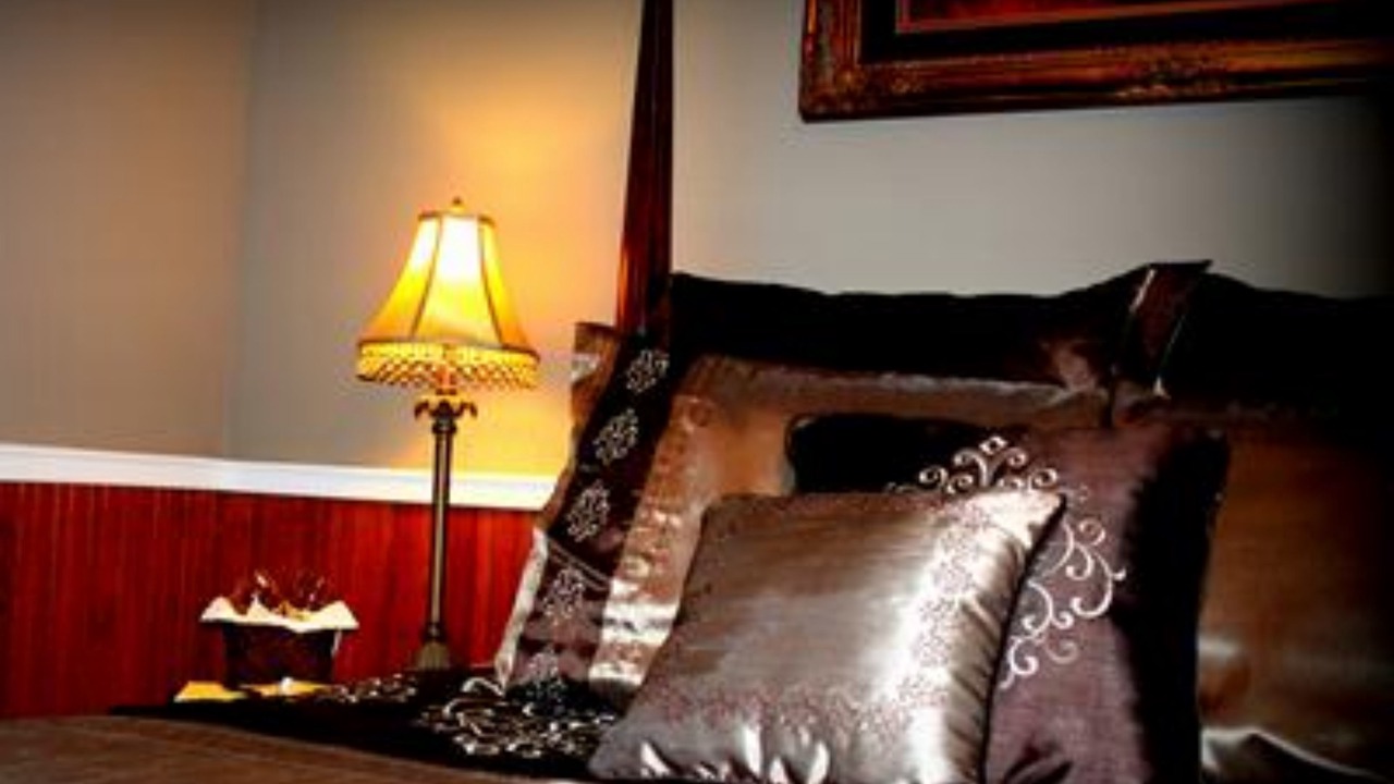 Photo of Bedroom in Downtown Historic