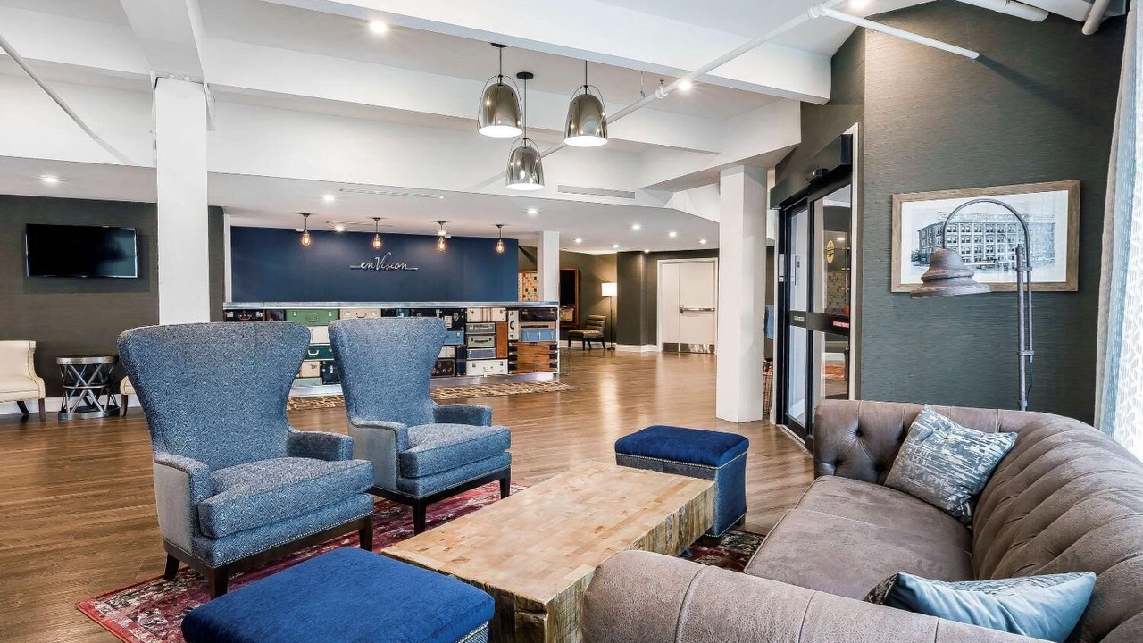 Photo of Others in Everett