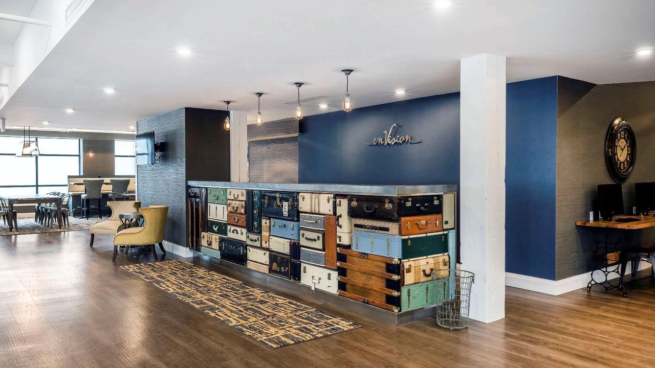 Photo of Others in Everett