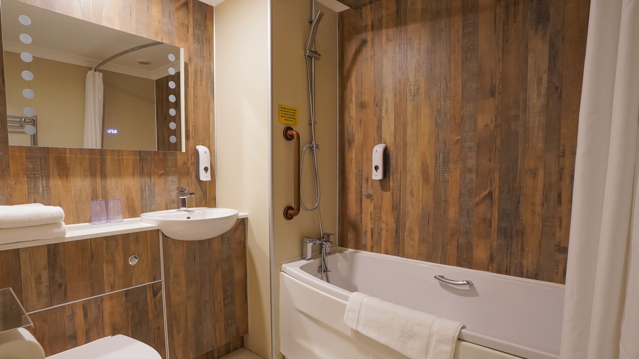 Photo of Bathroom in Caister-on-Sea