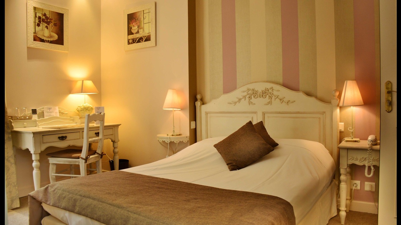 Photo of Bedroom in Beaux Arts-Boutonnet