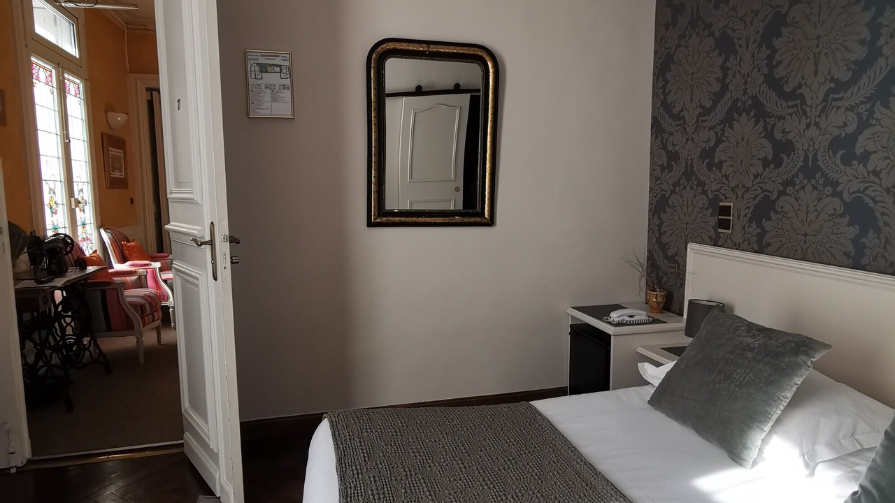 Photo of Bedroom in Beaux Arts-Boutonnet