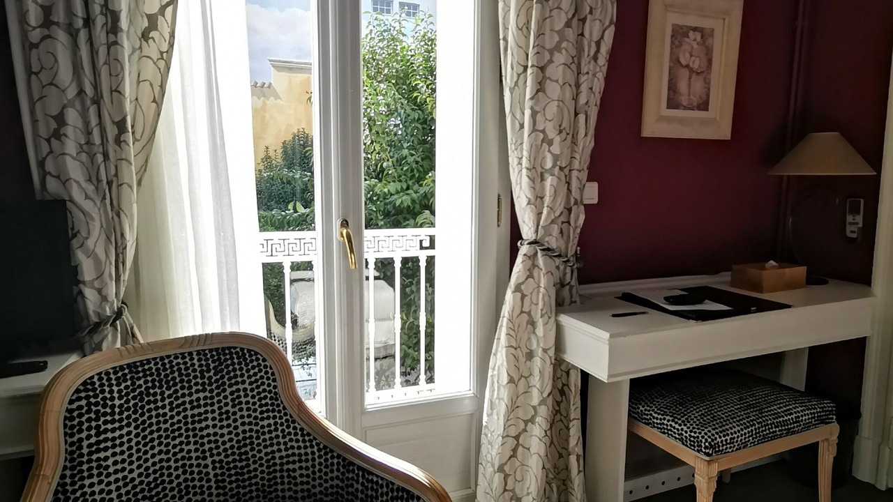 Photo of Bedroom in Beaux Arts-Boutonnet