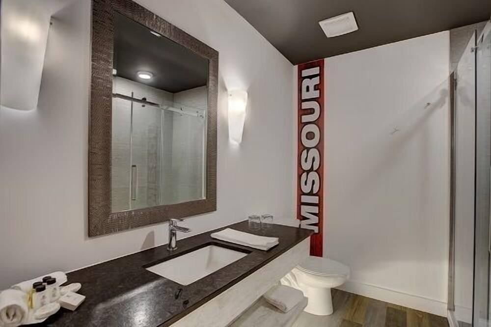 Photo of Bathroom in Saint-Victor