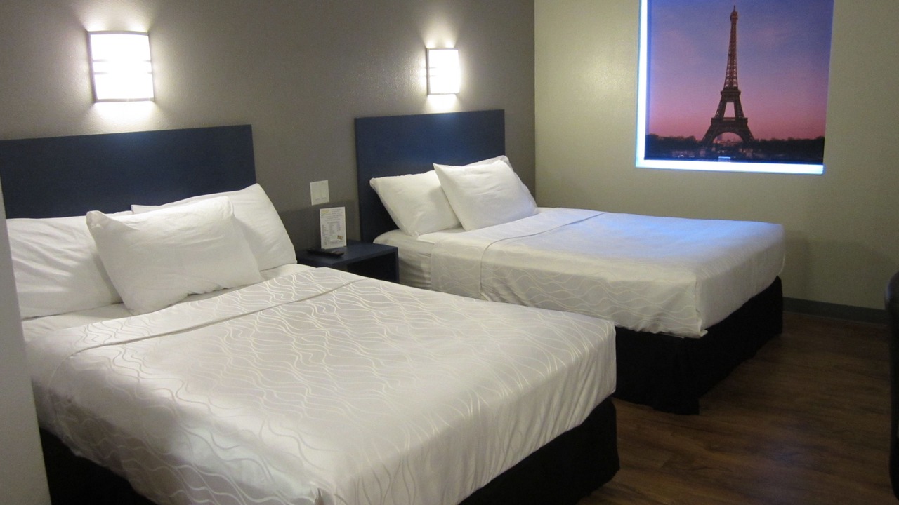 Photo of Bedroom in St. Robert