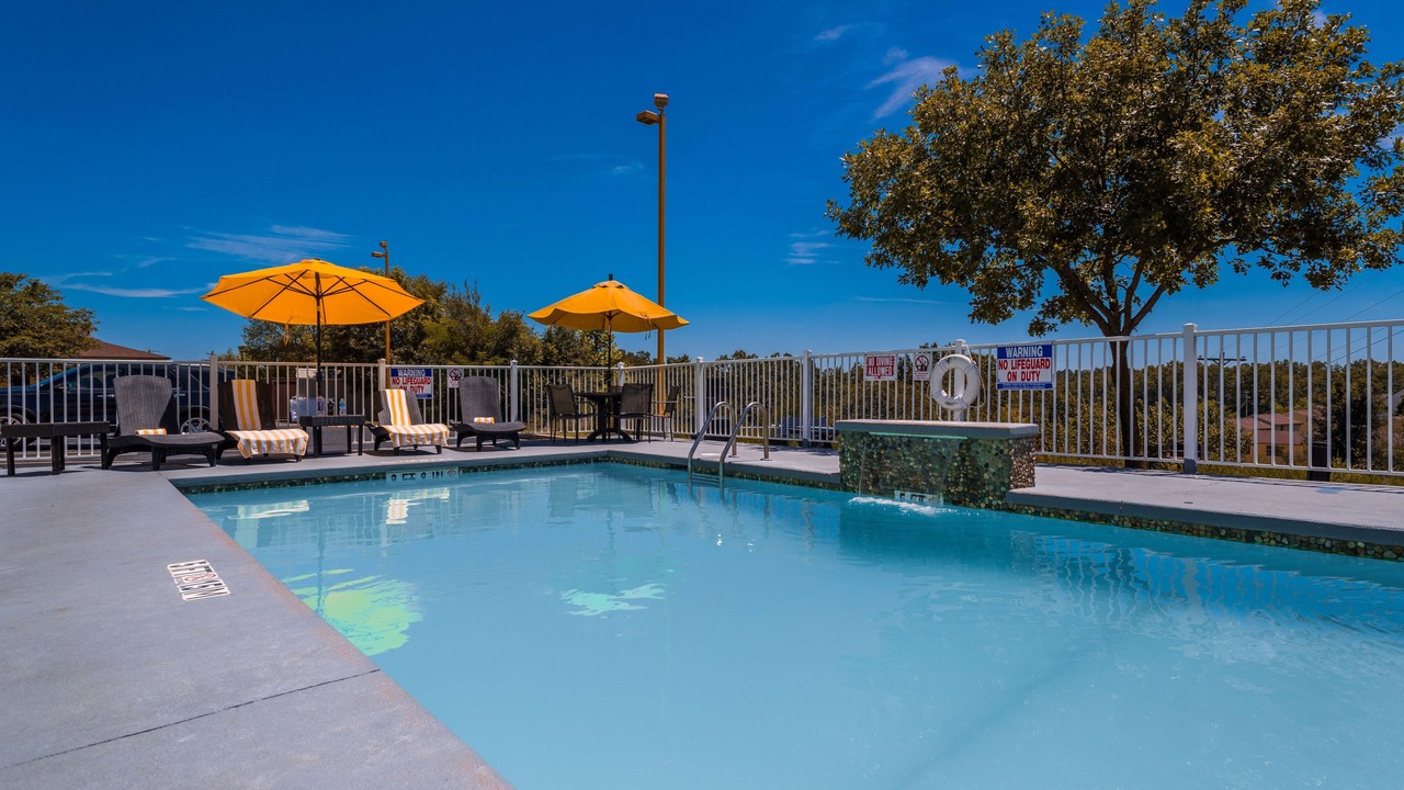 Photo of Outdoor in St. Robert