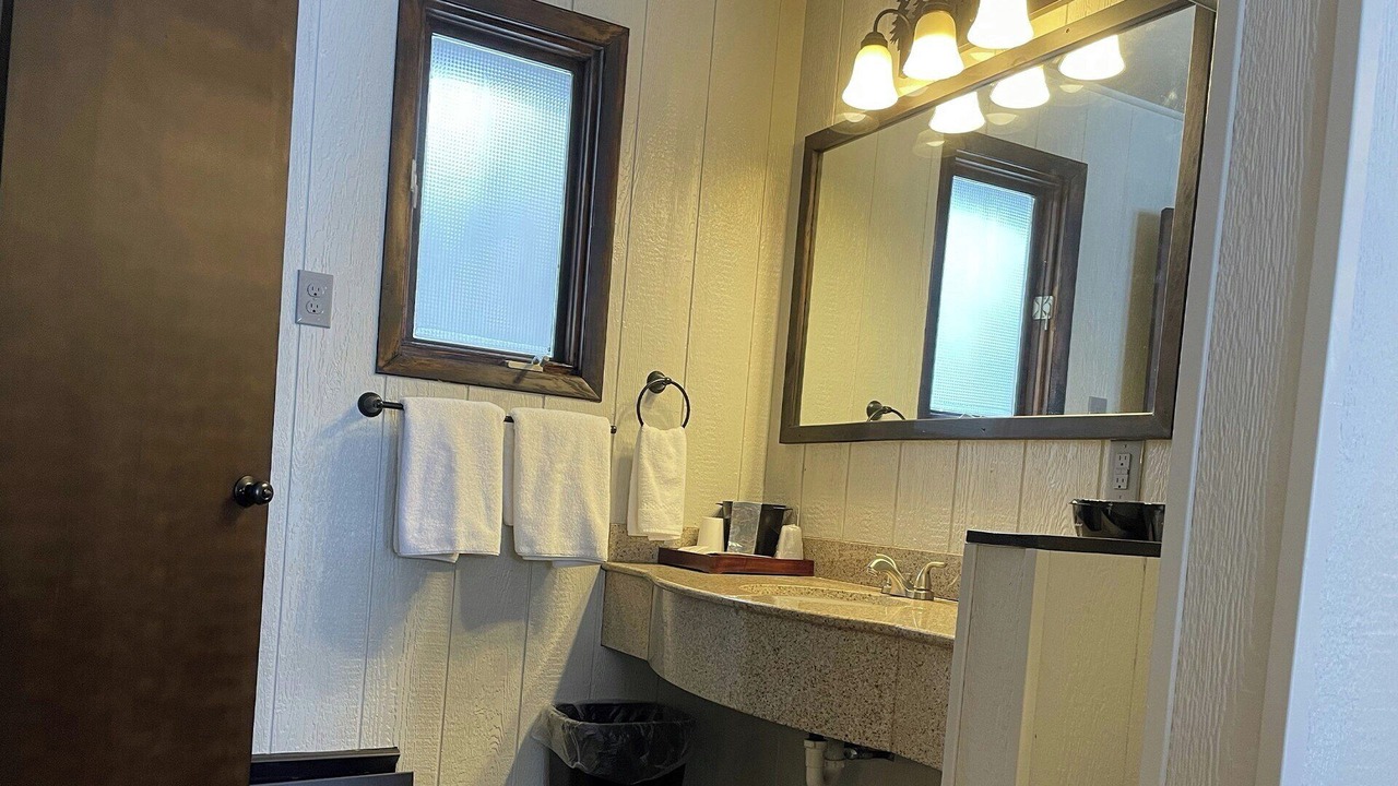 Photo of Bathroom in Thendara
