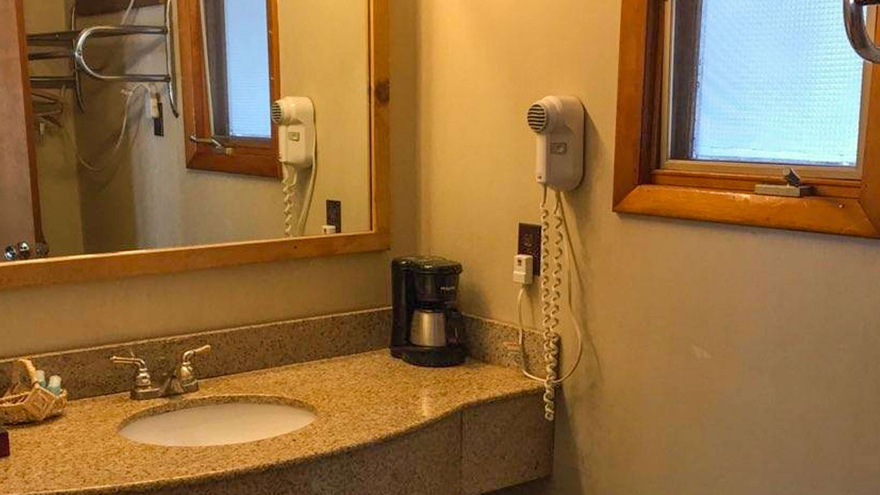 Photo of Bathroom in Thendara