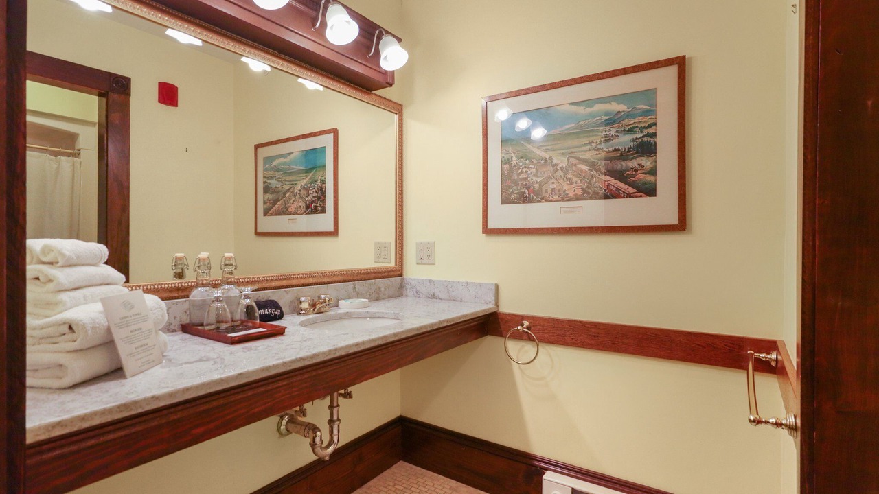 Photo of Bathroom in Palmer