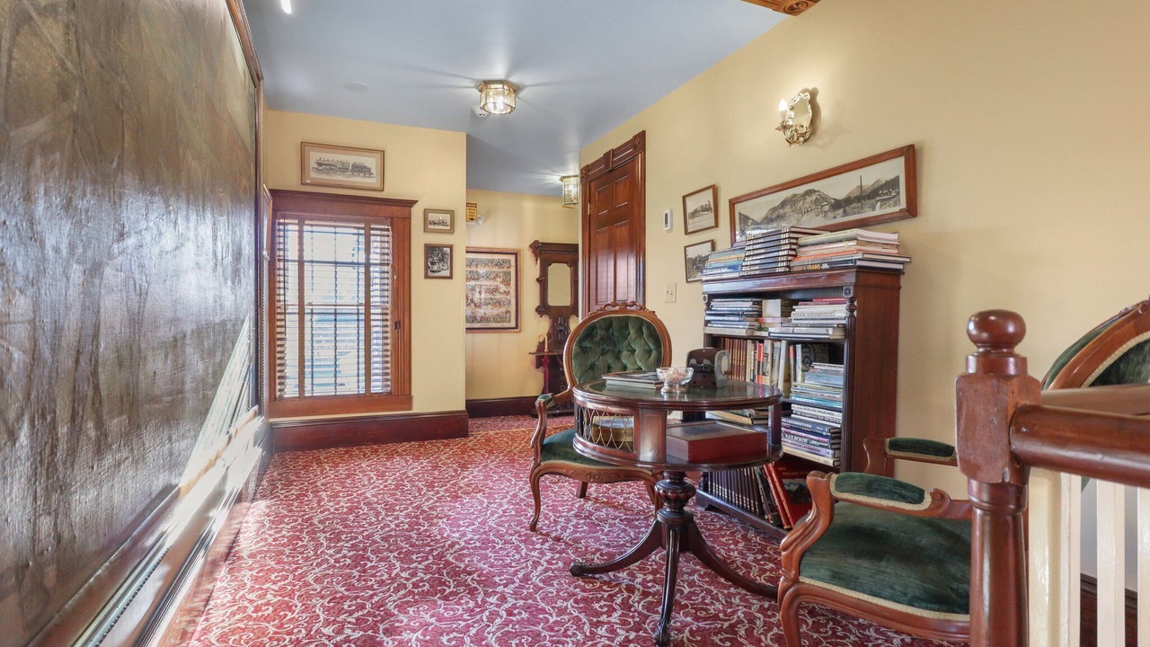 Photo of Others in Palmer