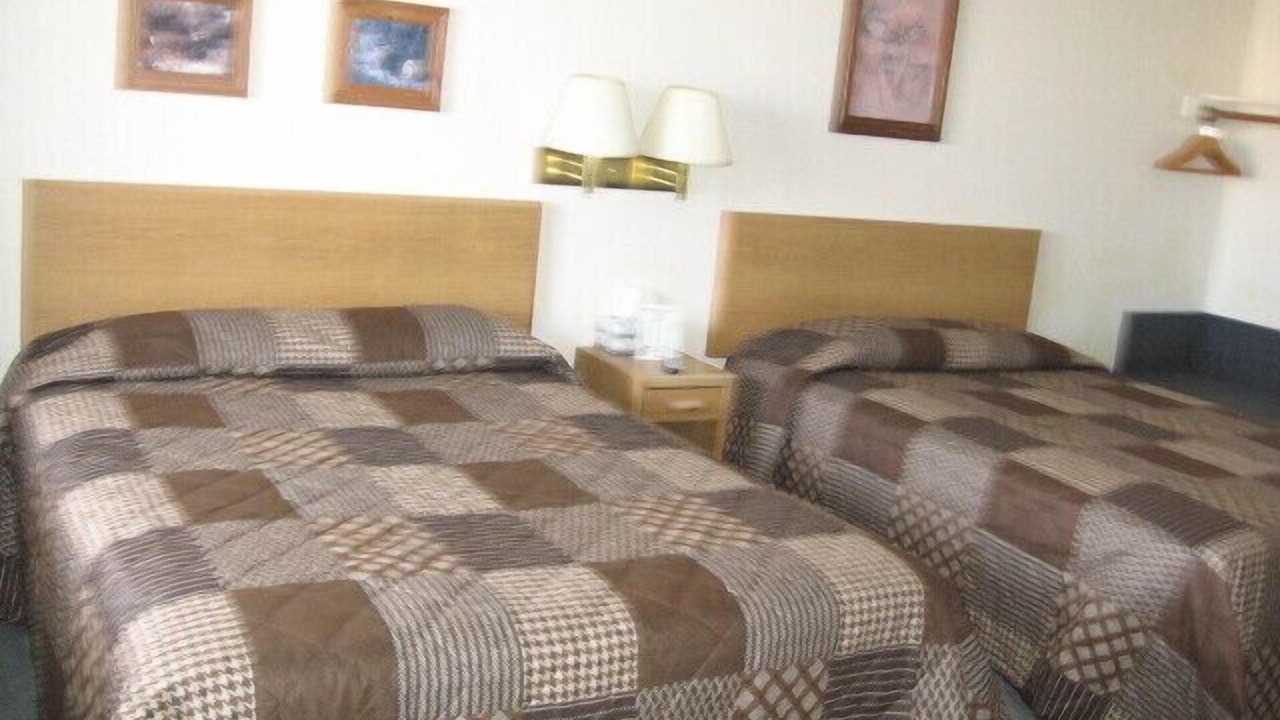 Photo of Others in Green River