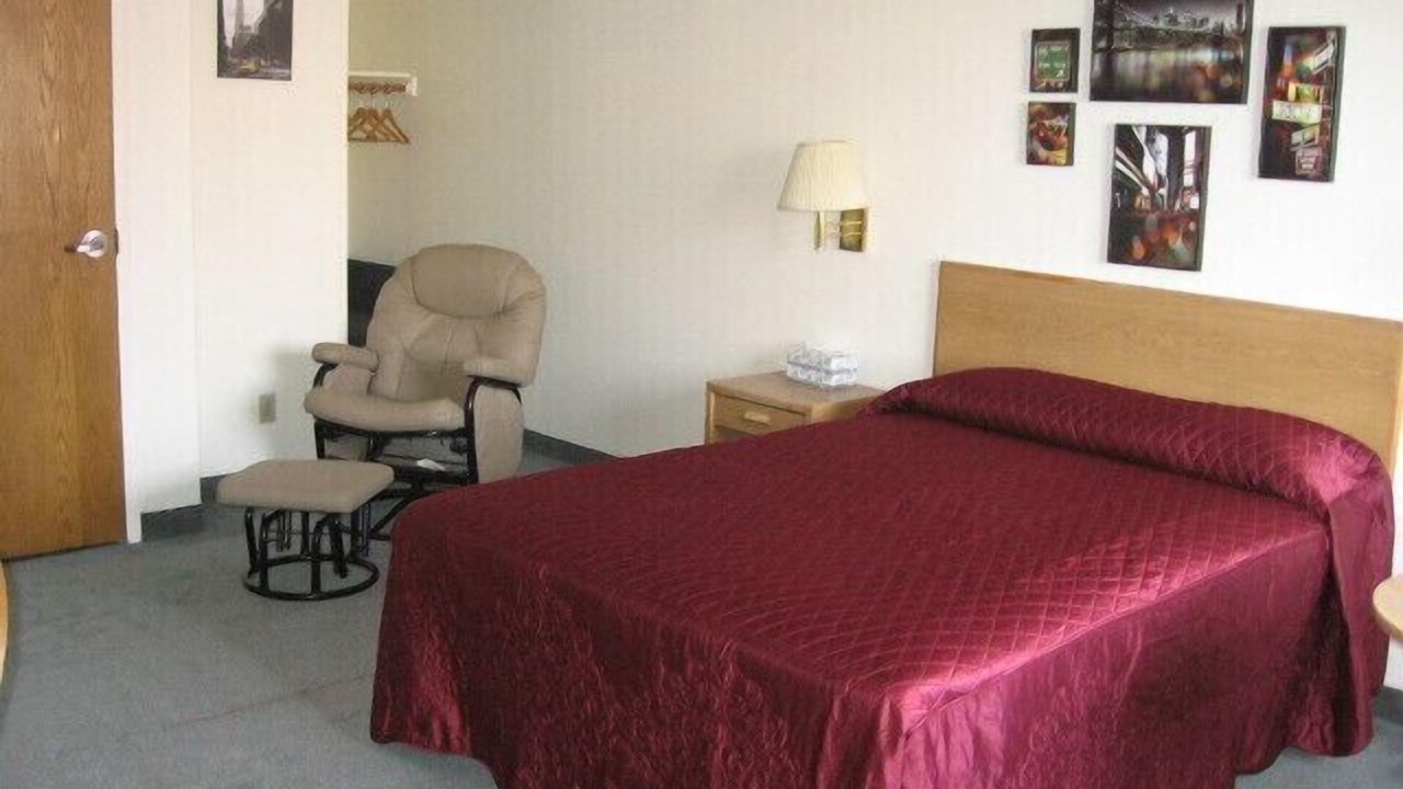 Photo of Bedroom in Green River