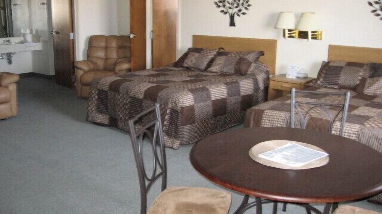 Photo of Others in Green River