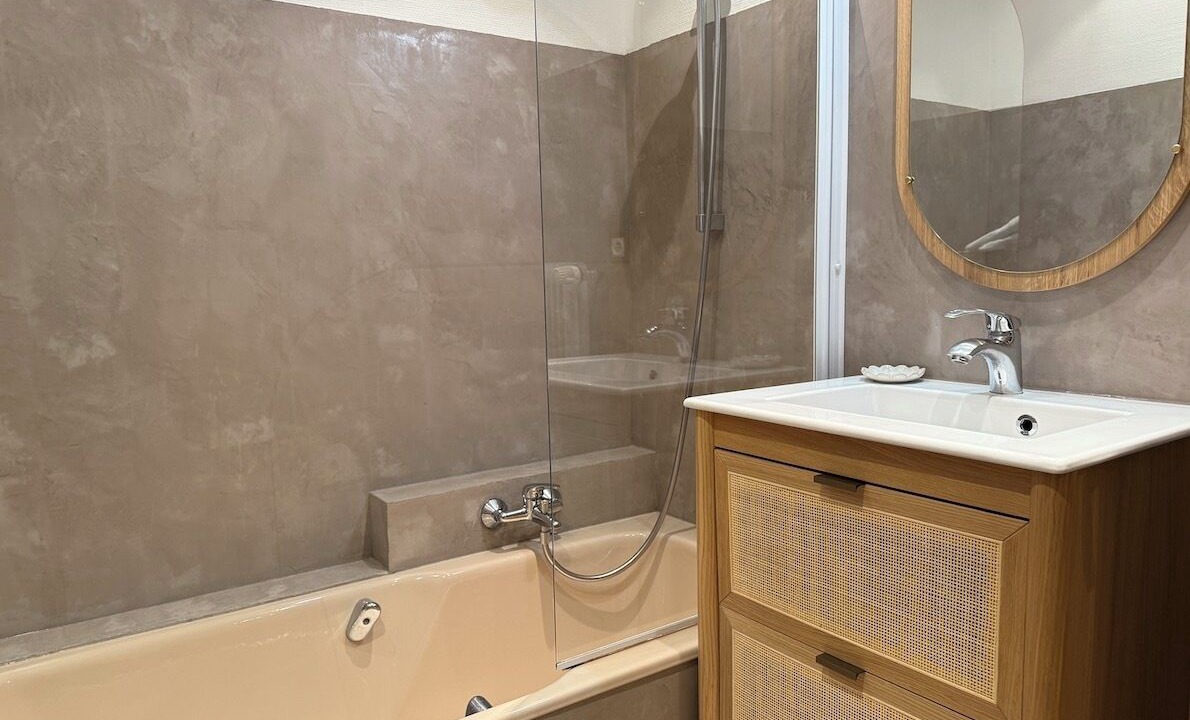 Photo of Bathroom in Schwenheim